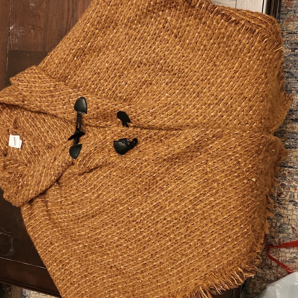 Sonoma brand fuzzy shawl